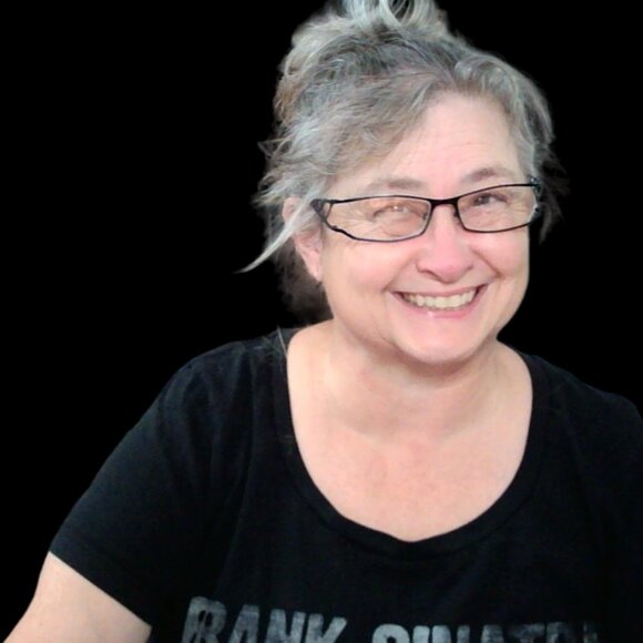 Meet your Posher, Leeanna - Picture 4 of 4